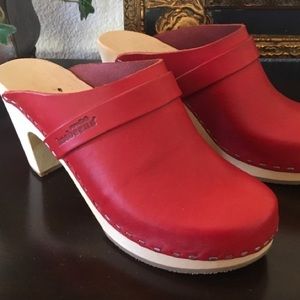 Swedish Hasbeens classic slip on Red EUC EU 38